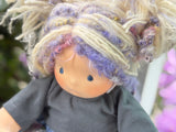 Sitting Friend - Freya (sun-kissed skin tone)