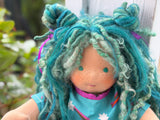 Sitting Friend - Tilly (sun-kissed skin tone)