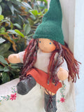 Sitting Friend - Elfie