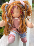 Sitting Friend - Celia (sun-kissed skin tone)