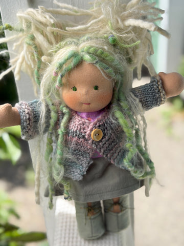Little Buddy - Clover (sunkissed skin tone)