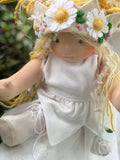 Sitting Friend -   Linnea