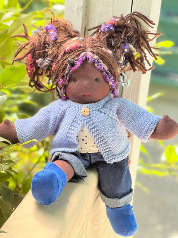 Sitting Friend - Amethyst