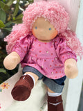 Sitting Friend - Cupcake