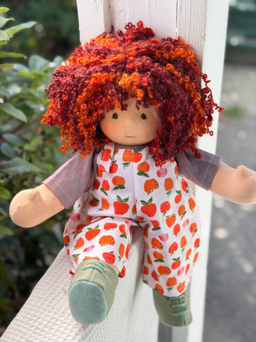 Sitting Friend LuLu  (sunkissed)