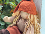 Sitting Friend - Pumpkin