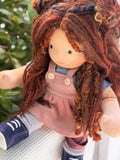 Sitting Friend - Cleo (sun-kissed skin tone)