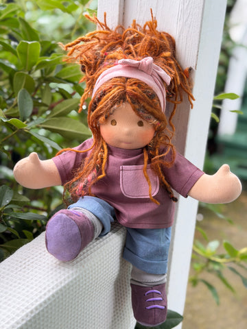 Sitting Friend - Natalie