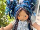 Sitting Friend - Lapis (sunkissed skin tone)