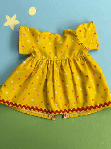 Classic/Sitting Friend Dress - Yellow Hearts