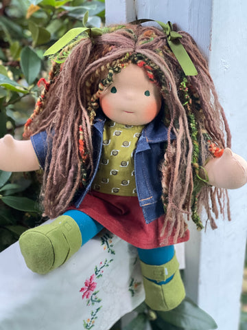 Sitting Friend - Meadow