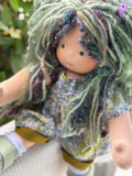 Sitting Friend - Kiah (sunkissed skin tone)