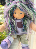 Sitting Friend - Sparkle (sun-kissed skin tone)