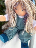 Sitting Friend Effie (sunkissed)