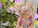 Forever Friend  -  Daisy (sunkissed skin tone)
