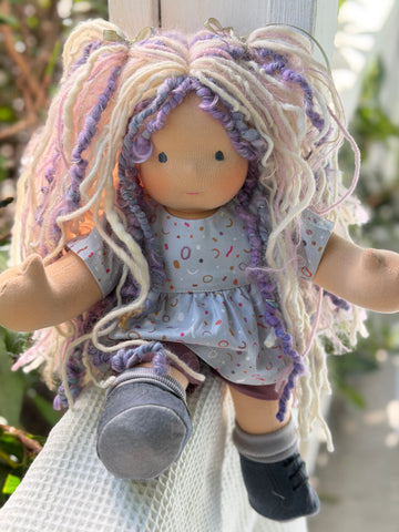 Sitting Friend - Margot