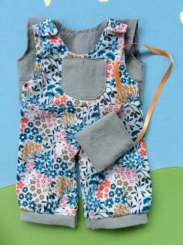 Classic/Sitting Friend Overalls & T Set - Green Floral