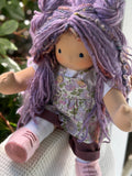 Sitting Friend - Alma