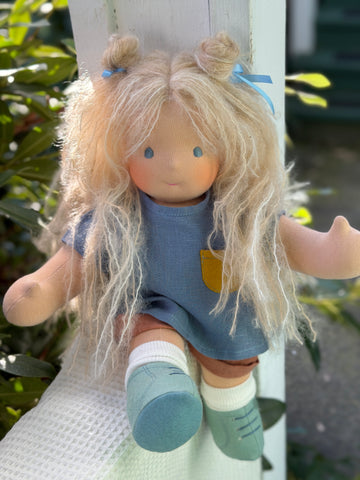 Sitting Friend - Abigail