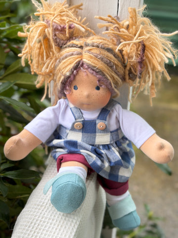 Sitting Friend - Lesley