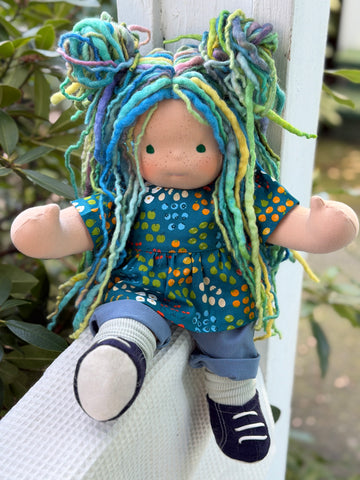 Sitting Friend - Finley