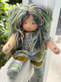 Sitting Friend - Kiah (sunkissed skin tone)