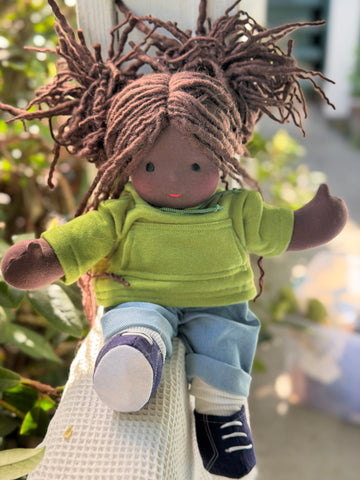 Sitting Friend - Ava (chocolate)