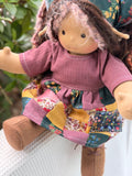 Sitting Friend Elf Wisteria (mocha)