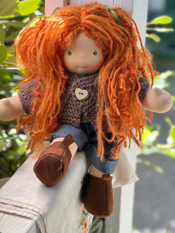 Sitting Friend - Ariel