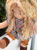 Sitting Friend Marigold (sunkissed)