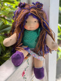Sitting Friend - Ophelia