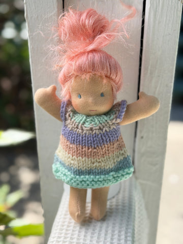 Mini Dolls - Pinky (sunkissed skin tone)