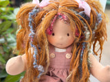 Sitting Friend - Celia (sun-kissed skin tone)