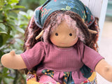 Sitting Friend Elf Wisteria (mocha)