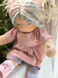 Sitting Friend - Natalie (sun-kissed skin tone)