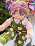 Sitting Friend - Poppy (sun-kissed skin tone)