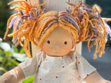 Sitting Friend - Juniper (sunkissed skin tone)