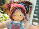 Sitting Friend - Ainsley (sun-kissed skin tone)