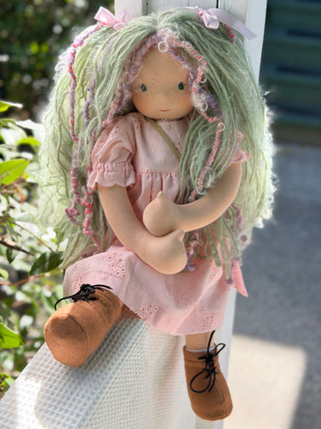 Forever Friend  -  Lucia (sunkissed skin tone)