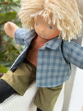 Sitting Friend - Elliot (sun-kissed skin tone)