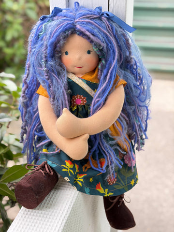 Forever Friend  - Flora (sunkissed skin tone)