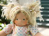 Sitting Friend - Lemondrop (sun-kissed skin tone)