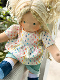 Sitting Friend - Lemondrop (sun-kissed skin tone)