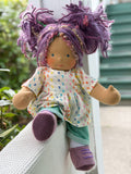 Sitting Friend - Cassie (mocha skin tone)