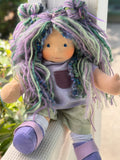 Sitting Friend - Sparkle (sun-kissed skin tone)