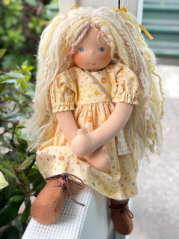 Forever Friend  -  Citrine (sunkissed skin tone)