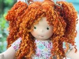 Sitting Friend - Poppy (sun-kissed skin tone)
