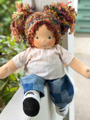 Sitting Friend - Morgan (sun-kissed skin tone)