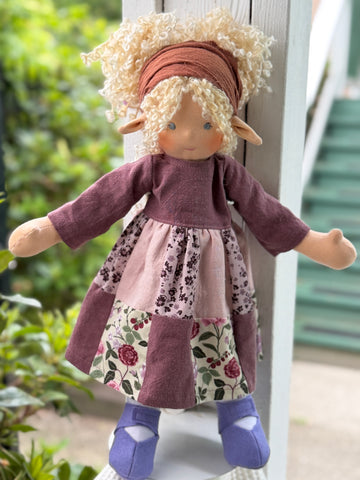 Little Forever Friend Elf - Luna (sunkissed skin tone)
