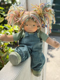 Sitting Friend - Solana (sun-kissed skin tone)